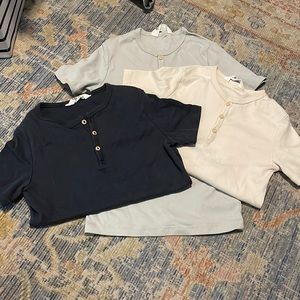 H&M 3 pack of boys Henley shirts- Size 6-7